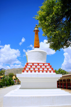 热贡吾屯下寺