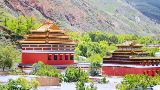 热贡吾屯下寺