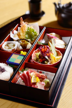 日式食盒