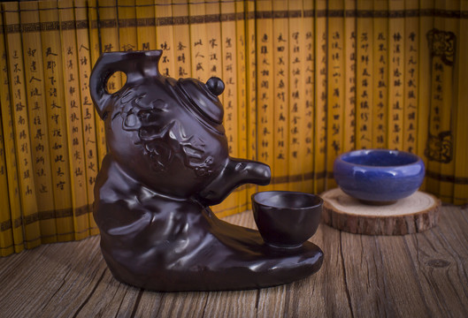 木雕茶壶