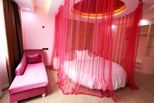 粉色主题酒店