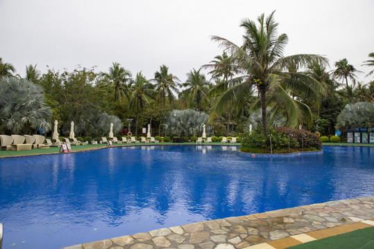 海南椰林游泳池