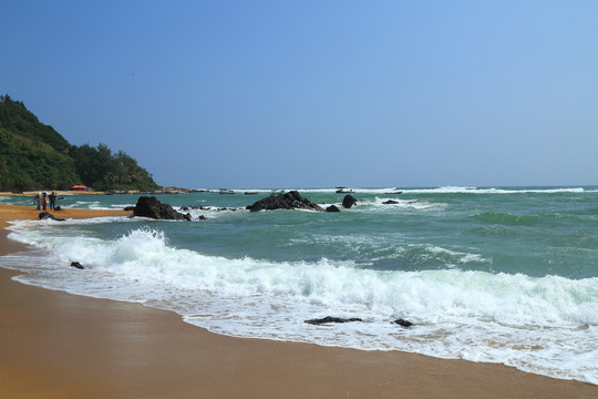 海湾沙滩岩石