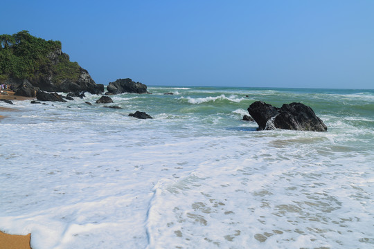 海南万宁山钦湾