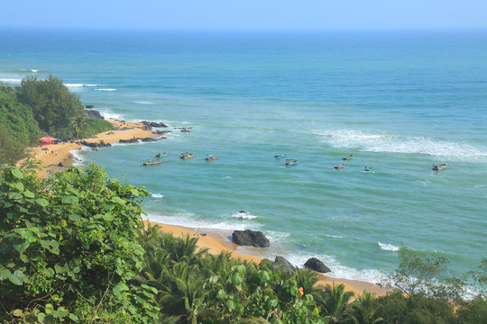 海南万宁山钦湾