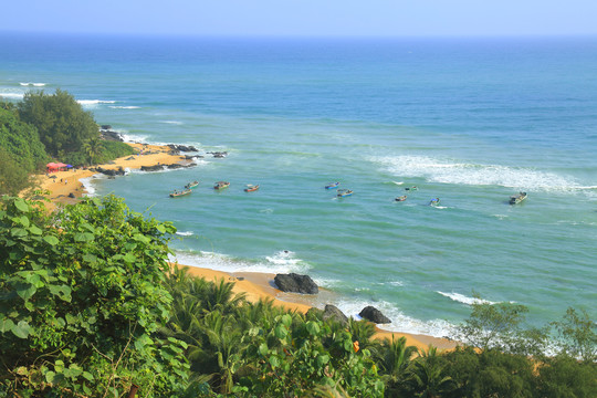 海南万宁山钦湾