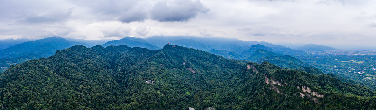 都江堰青城山全景图