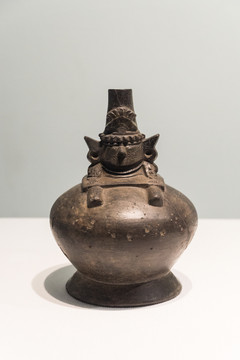 西坎文化黑陶瓶