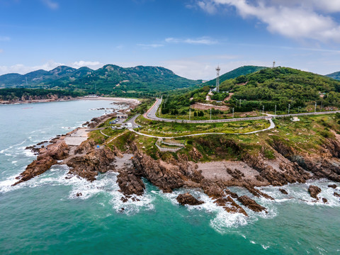 航拍海岛环海公路特写