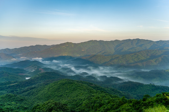 群山