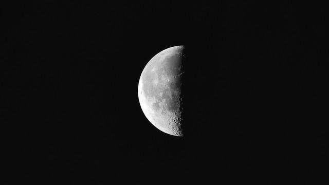 月球高清图片