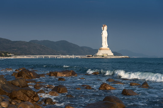 海南三亚南海观音