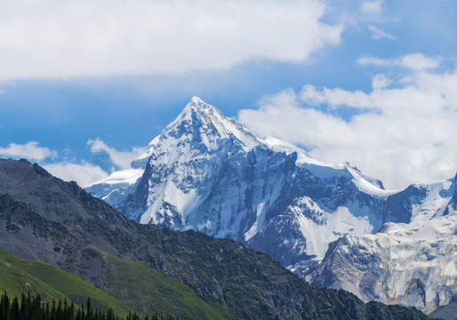 天山