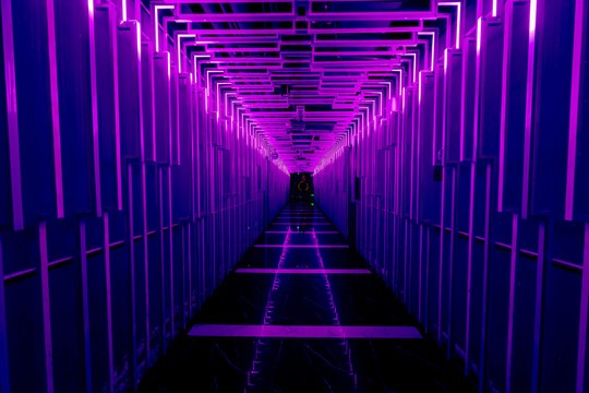 科幻灯光走廊