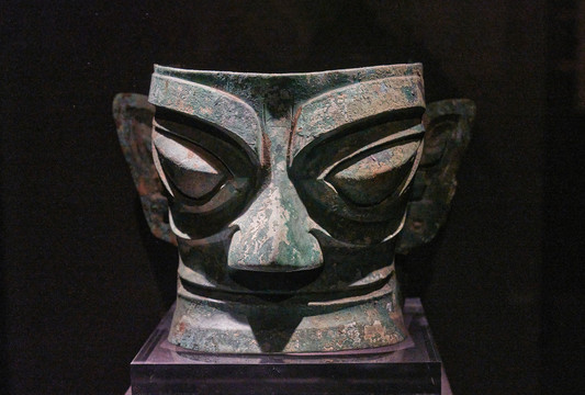 商代铜人面具