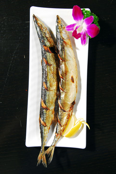 烤秋刀魚