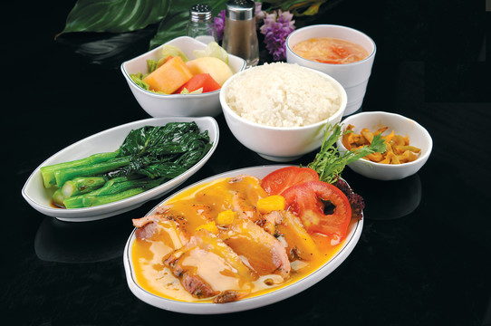 咖喱牛肉飯?zhí)撞? style=