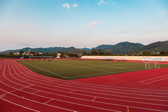 四川西南航空职业学院的操场