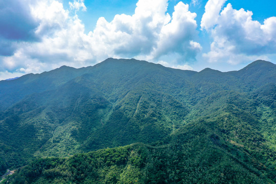 深圳坪山青山蓝天