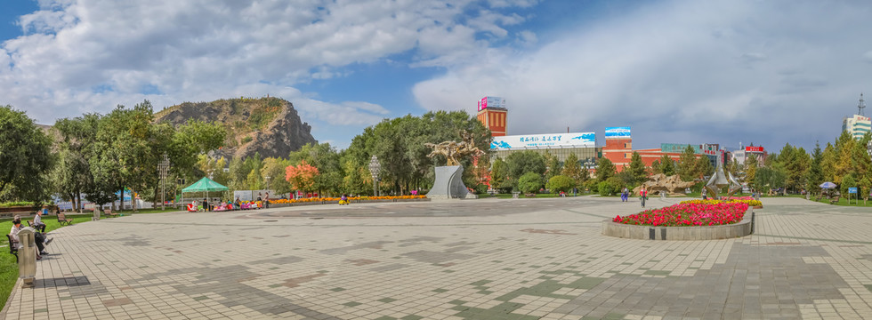 阿勒泰市街景