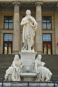 德国柏林音乐厅席勒塑像