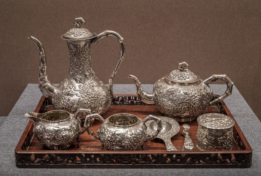银质茶壶茶具套装