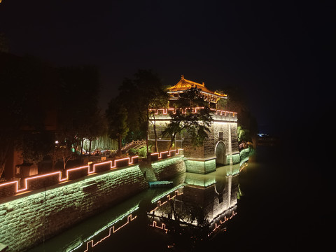 台儿庄古城夜景