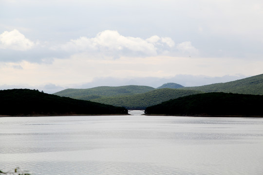 镜泊湖风光