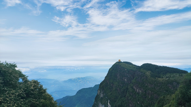 峨眉山