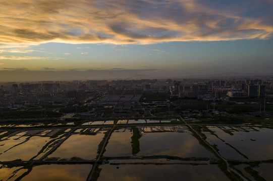 山西运城盐湖夕阳