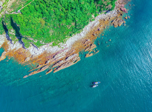 礁石海岸