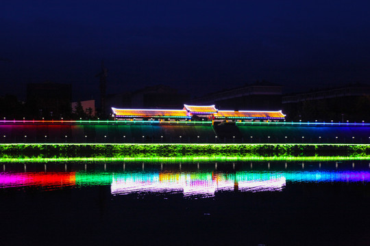 海兰江夜景