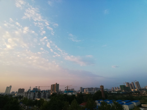 夕阳下的建设