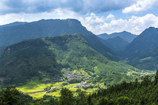 小山村