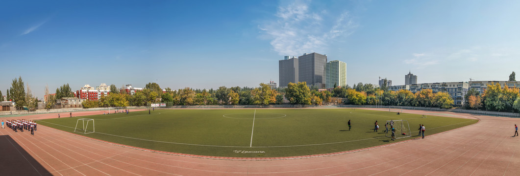 新疆大学体育场