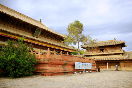 青海乐都瞿昙寺