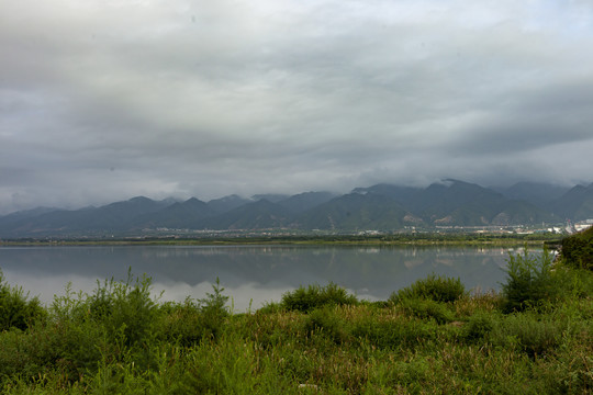 雨后的中条山