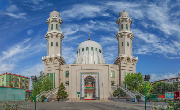 伊宁市拜吐拉清真寺