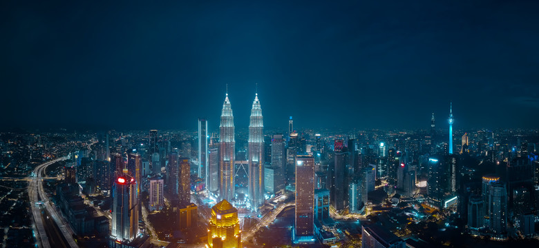 横幅马来西亚吉隆坡繁华渐变夜色全景摄影照