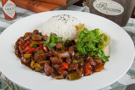 台湾牛肉粒饭