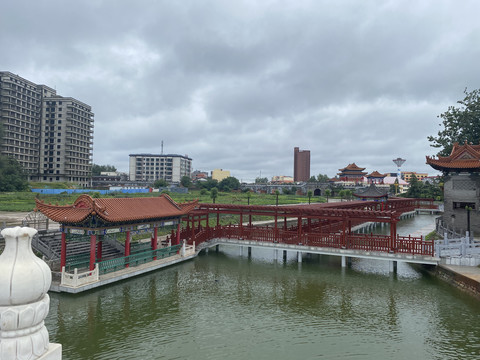 南街村垃圾山风景区