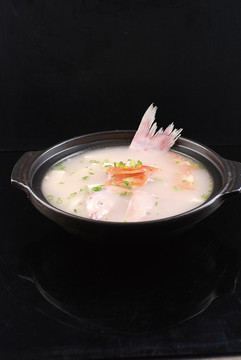 长江鮰鱼炖汤