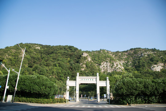 南京燕子矶幕府山摩崖古洞景区