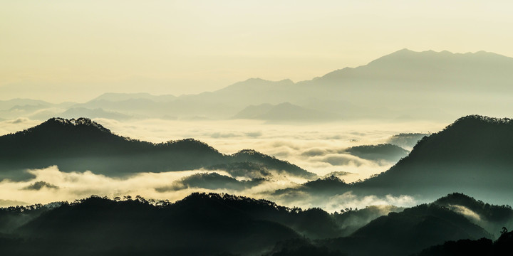 远山云海