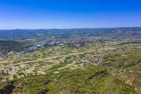 环山平原山城