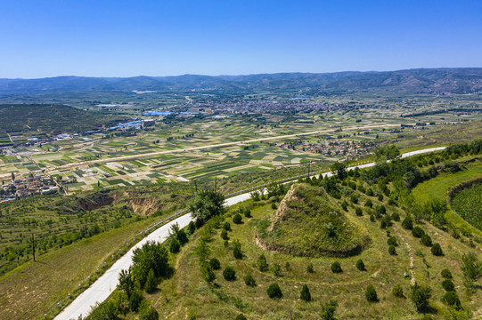 山地验山墩