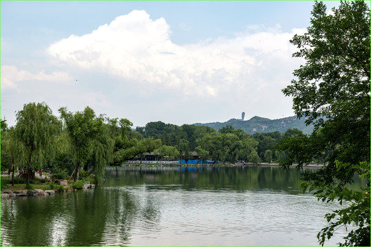 避暑山庄湖心榭