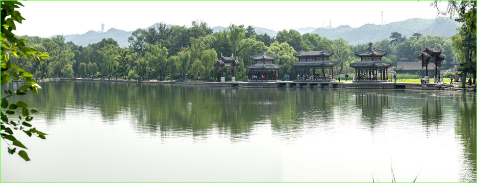 避暑山庄芝径云堤湖心榭