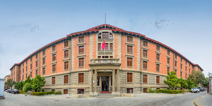 北京大学红楼全景图