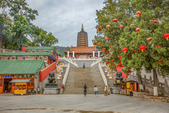 八大处灵光寺舍利塔